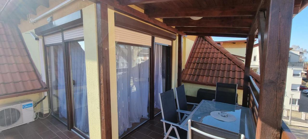 Apartman For 4 Siófok Zewnętrze zdjęcie